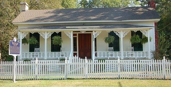 Jonathan Bass House Museum
